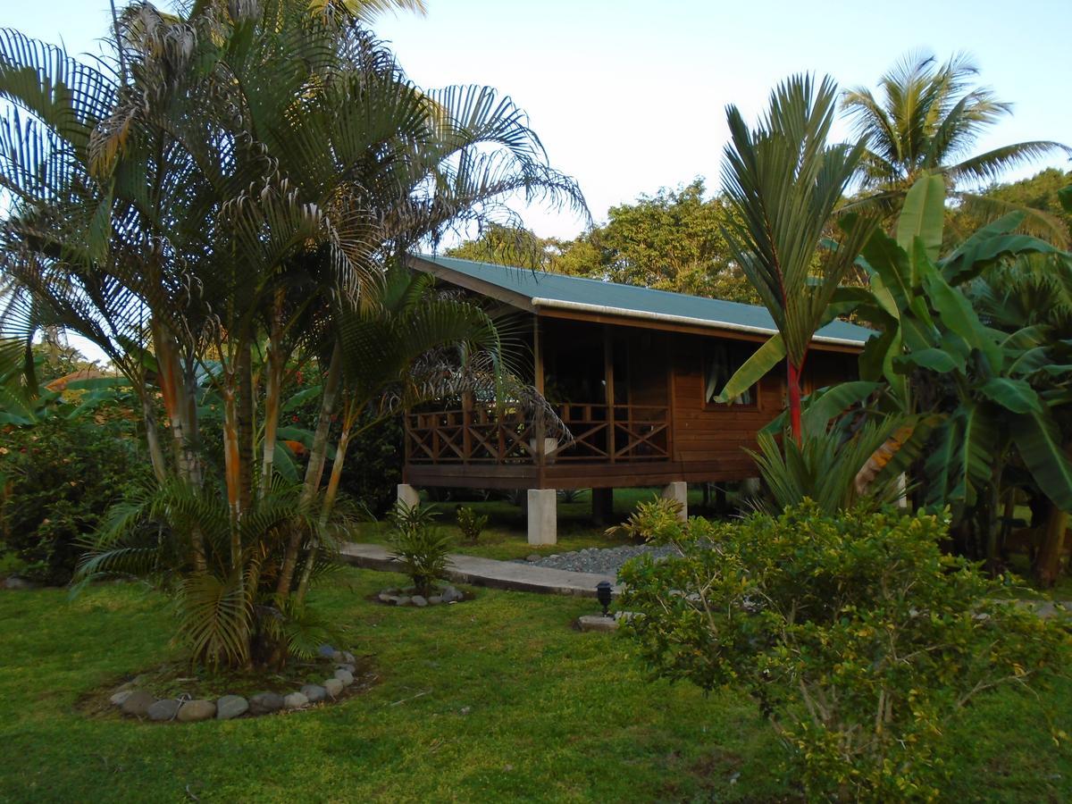 J And H Garden Cabinas โบกัสทาวน์ ภายนอก รูปภาพ